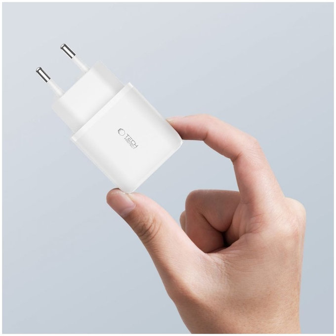 Ładowarka sieciowa C20W 2-PORT PD 20W / QC3.0 + USB-C Cable, biała, Tech-Protect